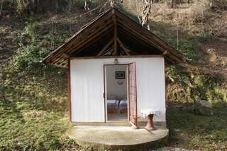 Комплексы для отдыха с коттеджами/бунгало The Water Mill Yamna Бунгало с 1 спальней и общей ванной комнатой-3